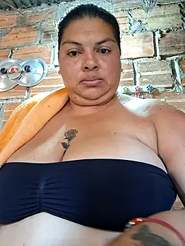 Snapshot of Juli_Powl chatting on 02.26.26 Juli Powl online show from 02.26.26