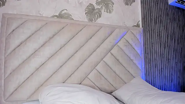 SarahRizof online show from 03.07.26