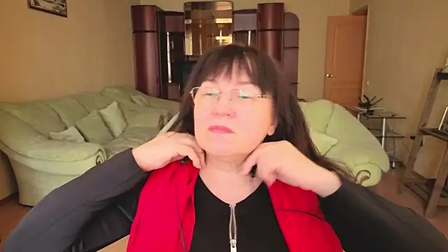 Tori Twirl online show from 02.24.26