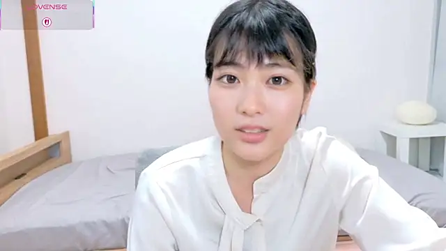 Snapshot of Somi-chan chatting on 02.26.26 Somi-chan online show from 02.26.26