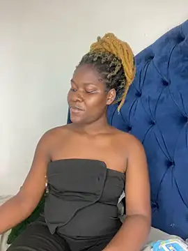 Snapshot of Rayna-20 chatting on 02.12.26 Rayna-20 online show from 02.12.26