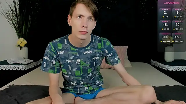 Snapshot of Erick_Wilson chatting on 12.14.25 Erick Wilson online show from 12.14.25