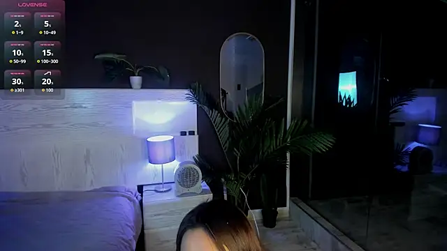 Snapshot of Mia_noiir chatting on 06.19.26 Mia noiir online show from 06.19.26