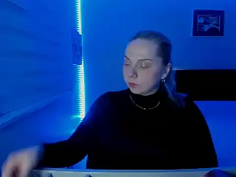 Snapshot of i_love_iva chatting on 02.20.26 i love iva online show from 02.20.26