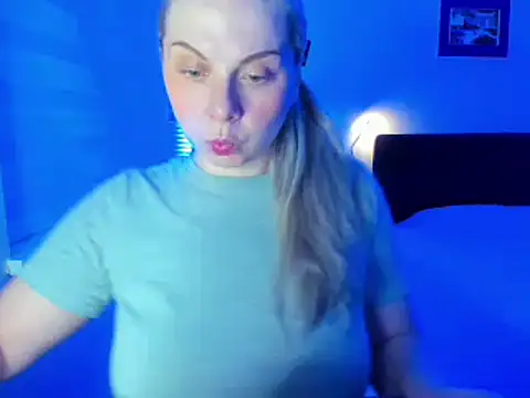 Snapshot of i_love_iva chatting on 03.01.26 i love iva online show from 03.01.26