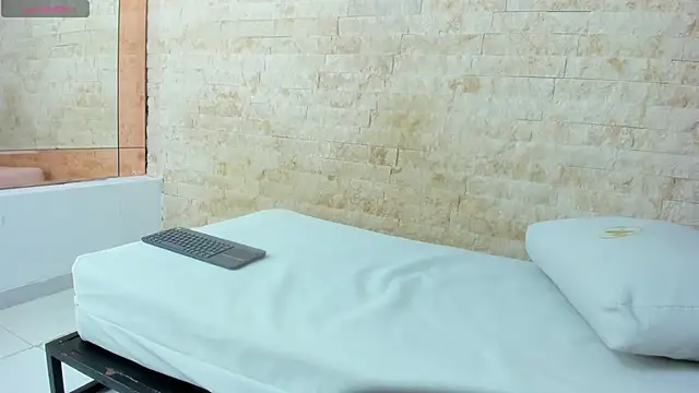 Snapshot of salome_morris chatting on 02.13.26 salome morris online show from 02.13.26