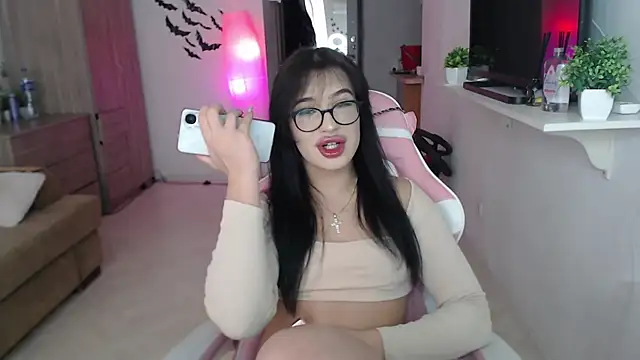 Snapshot of ShayL1sse chatting on 02.22.26 ShayL1sse online show from 02.22.26