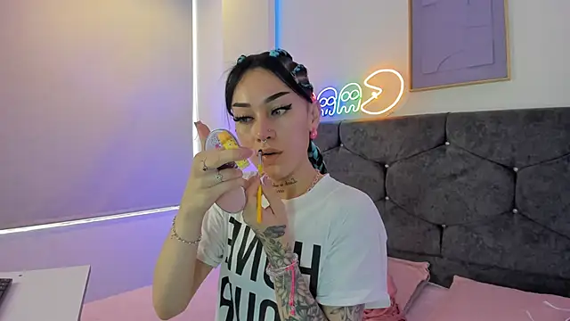 Megan Morphy online show from 03.28.26