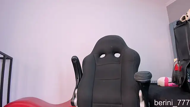 Snapshot of ElektraBomdans chatting on 02.14.26 ElektraBomdans online show from 02.14.26