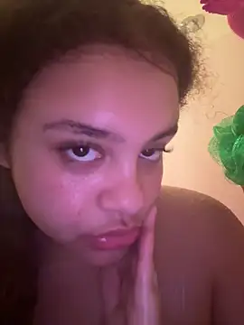 Snapshot of curlyheadcvnt chatting on 02.18.26 curlyheadcvnt online show from 02.18.26