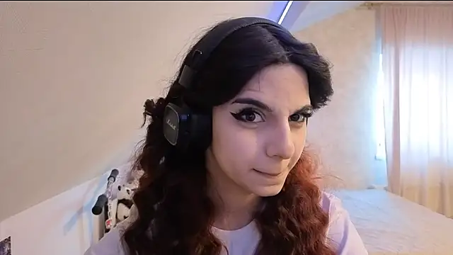 Snapshot of Blissmissataeses chatting on 02.15.26 Blissmissataeses online show from 02.15.26