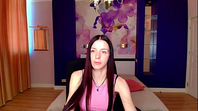 Snapshot of NoirDiva chatting on 05.07.26 NoirDiva online show from 05.07.26