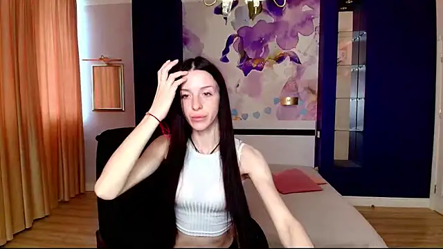 Snapshot of NoirDiva chatting on 05.08.26 NoirDiva online show from 05.08.26