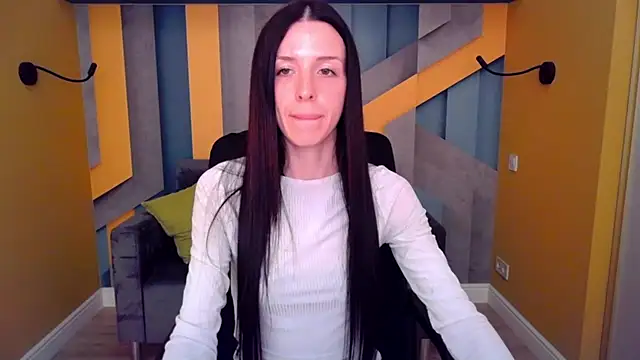 Snapshot of NoirDiva chatting on 05.09.26 NoirDiva online show from 05.09.26