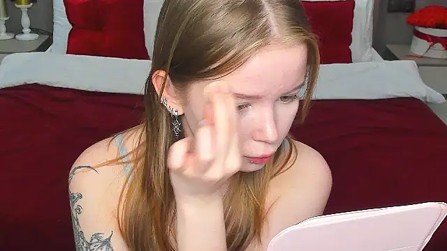 Snapshot of Violetta__Dreams chatting on 06.03.26 Violetta Dreams online show from 06.03.26