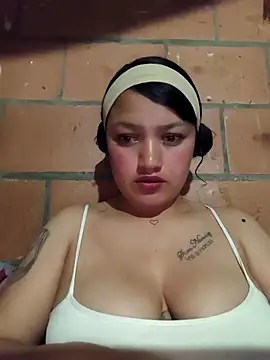 Bloom Dahlia online show from 03.26.26