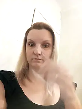 SusanGold9211 online show from 02.27.26