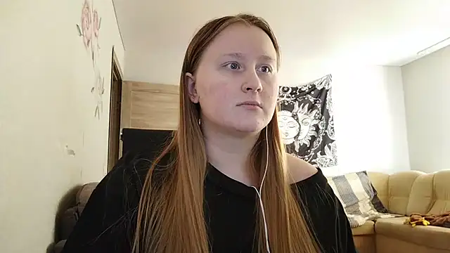 Snapshot of AnikaLipps chatting on 04.23.26 AnikaLipps online show from 04.23.26