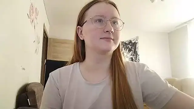 Snapshot of AnikaLipps chatting on 05.04.26 AnikaLipps online show from 05.04.26
