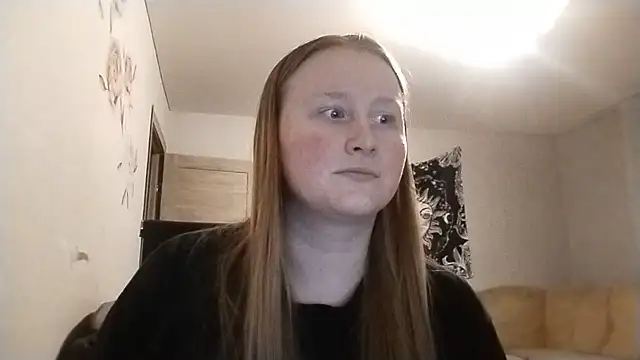 Snapshot of AnikaLipps chatting on 05.15.26 AnikaLipps online show from 05.15.26