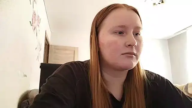 Snapshot of AnikaLipps chatting on 05.16.26 AnikaLipps online show from 05.16.26