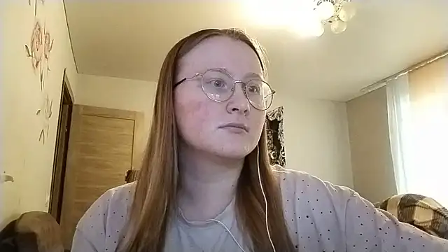 Snapshot of AnikaLipps chatting on 05.20.26 AnikaLipps online show from 05.20.26