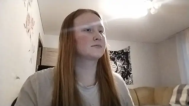 Snapshot of AnikaLipps chatting on 05.26.26 AnikaLipps online show from 05.26.26