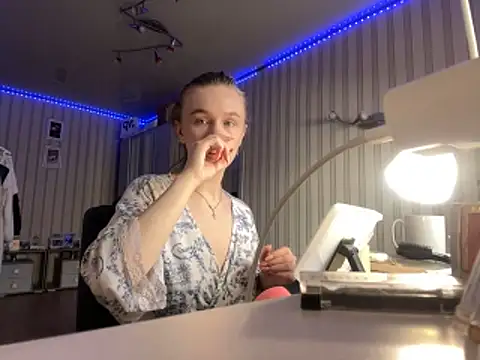 Snapshot of melissashineee chatting on 02.28.26 melissashineee online show from 02.28.26