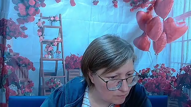 Snapshot of RadaChudna chatting on 03.02.26 RadaChudna online show from 03.02.26