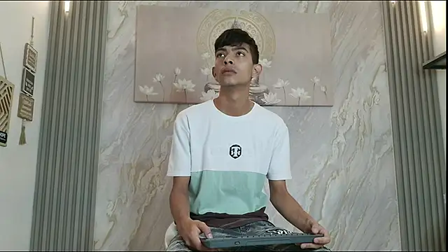 KITTY BOSH online show from 04.12.26