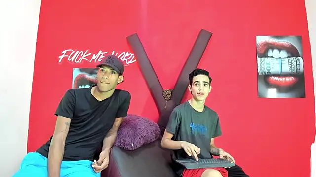 GREEN BOYS online show from 02.24.26