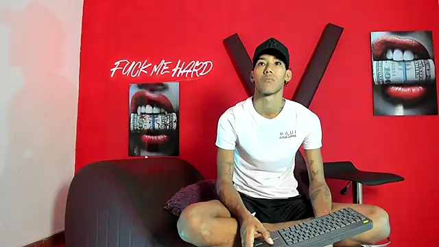 GREEN BOYS online show from 02.26.26