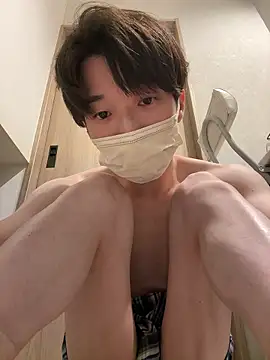 Snapshot of nameinu chatting on 03.26.26 nameinu online show from 03.26.26