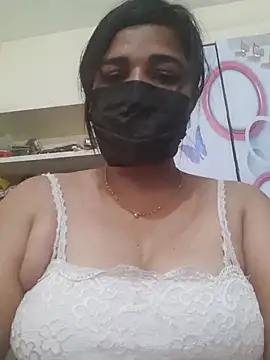 Tamil Luckly girl online show from 03.28.26