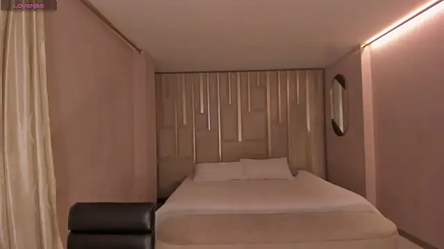 AmaraDivine online show from 04.02.26