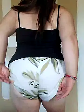 Snapshot of 69_less chatting on 02.16.26 69 less online show from 02.16.26