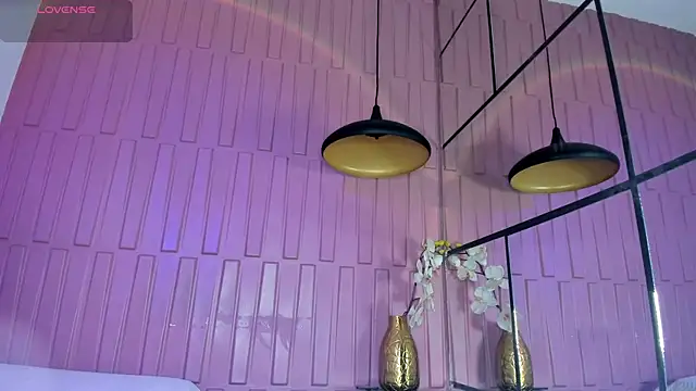 Snapshot of Nani_Roman chatting on 02.21.26 Nani Roman online show from 02.21.26