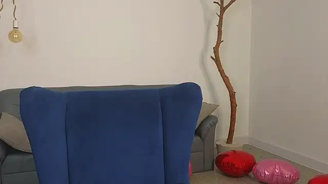 DeliaEffy online show from 04.01.26