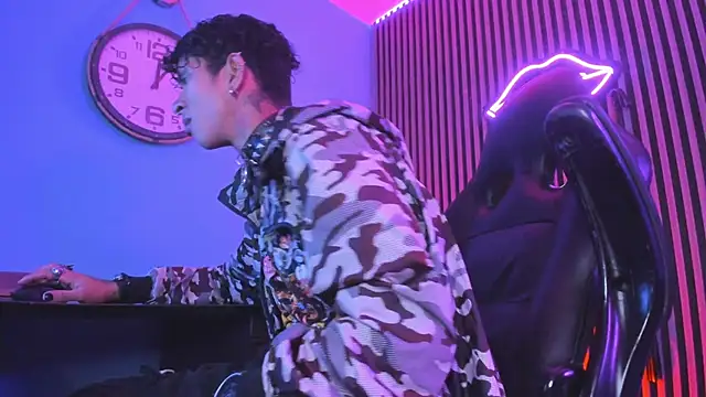 Maximoking26 online show from 02.20.26