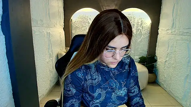 Snapshot of Marianna_r_ chatting on 03.03.26 Marianna r online show from 03.03.26