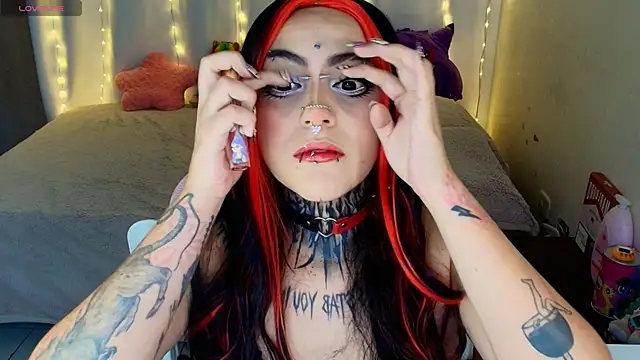 maliciaXpoison online show from 06.07.26