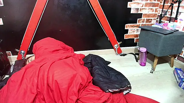 raven robin  online show from 03.30.26