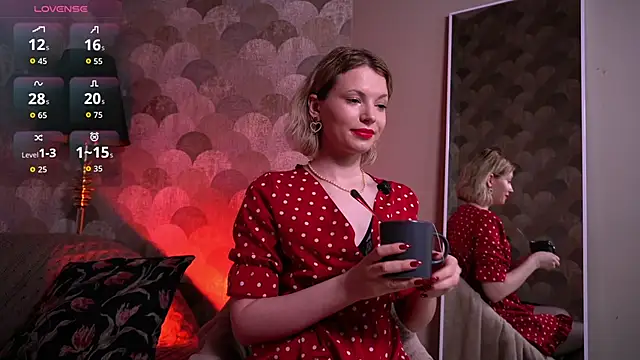 Snapshot of VinylKiss chatting on 02.22.26 VinylKiss online show from 02.22.26