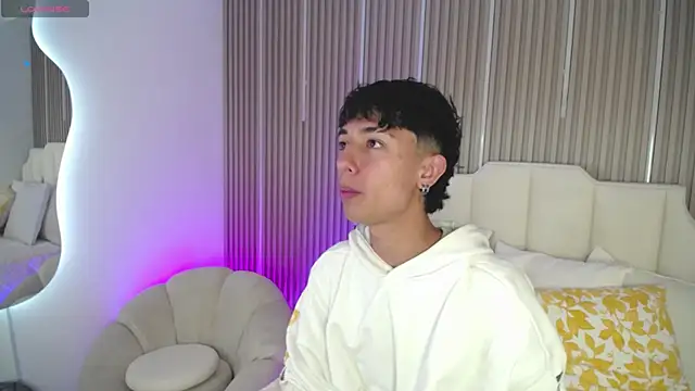 Snapshot of Aiden_Rivers_ chatting on 02.26.26 Aiden Rivers online show from 02.26.26