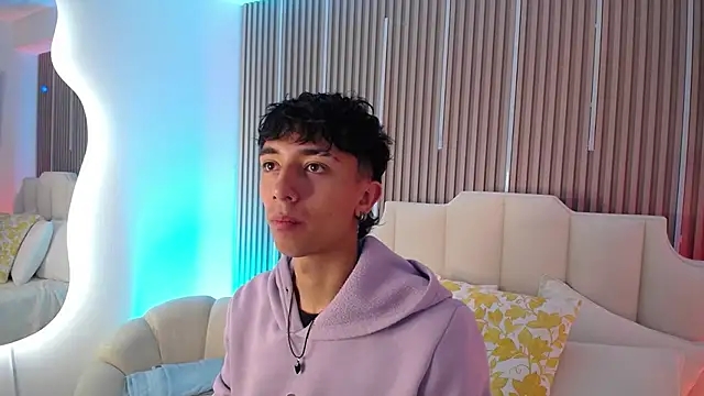 Aiden Rivers  online show from 03.02.26