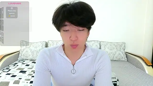 Snapshot of DianInav chatting on 05.02.26 DianInav online show from 05.02.26