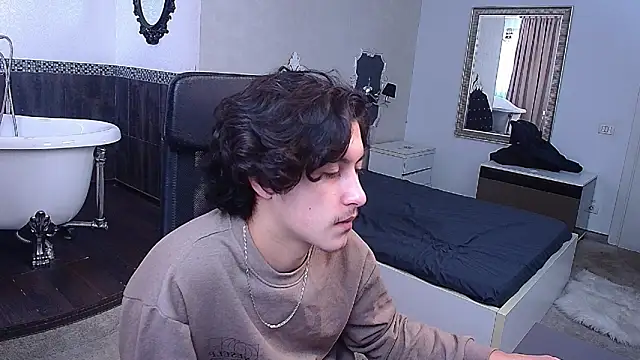 Snapshot of GriffinDane chatting on 02.27.26 GriffinDane online show from 02.27.26