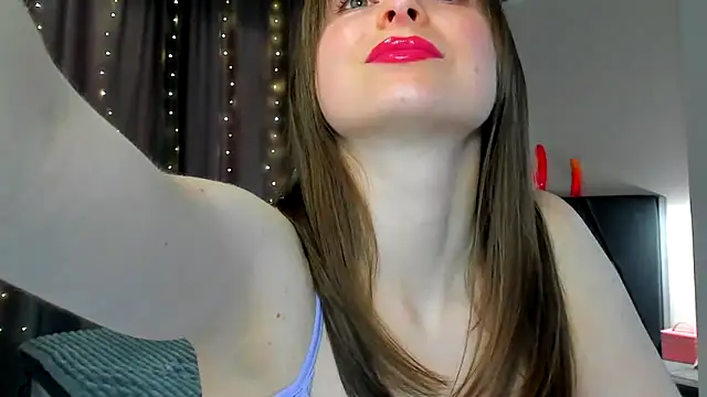 megann fox2 online show from 04.16.26