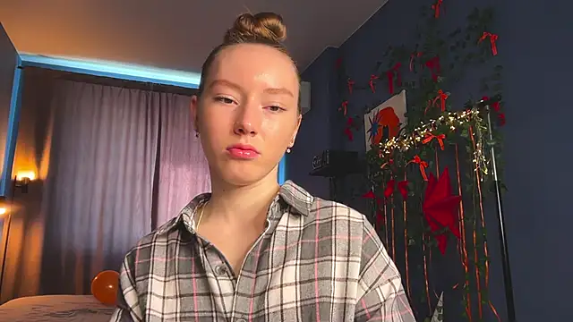 Anna Kare online show from 03.11.26