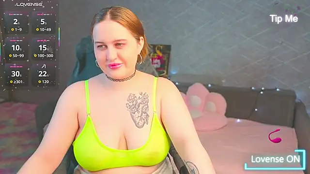 Snapshot of Polly_Tingle chatting on 02.25.26 Polly Tingle online show from 02.25.26